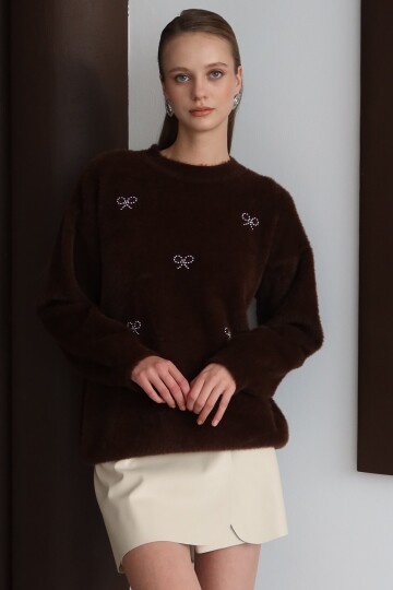 Bisiklet Yaka Taşlı Kurdale Detaylı Yumoş Kazak