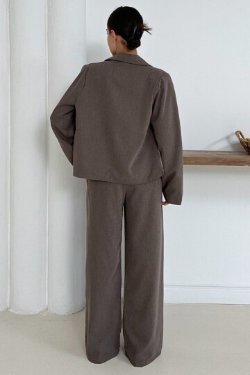 Cep Aksesuarlı Crop Astarlı Ceket Ve Çift Cepli Pantolon Takım