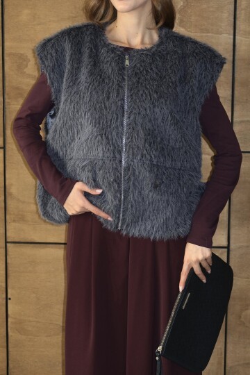 Cep Detaylı Püsküllü Fermaur Kapamalı Yelek