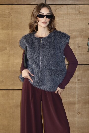 Cep Detaylı Püsküllü Fermaur Kapamalı Yelek