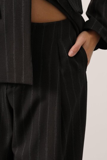 Çift Cepli Paçası Lastikli Balon Pantolon