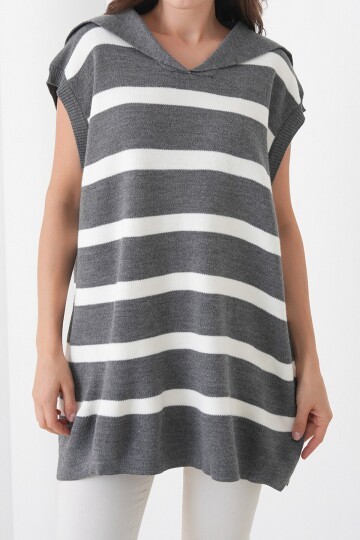 Çizgili Düşük Kol Polo Yaka Triko Süveter