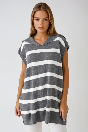 Çizgili Düşük Kol Polo Yaka Triko Süveter