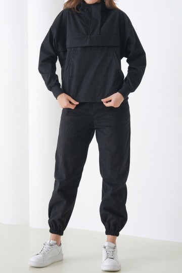 Dik Yaka Kanguru Cepli Sweatshirt ve Paçası Lastikli Pantolon Kadife Takım