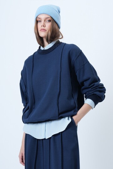Dikiş Detaylı Oversize Tasarım Sweatshırt
