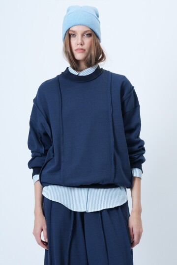Dikiş Detaylı Oversize Tasarım Sweatshırt