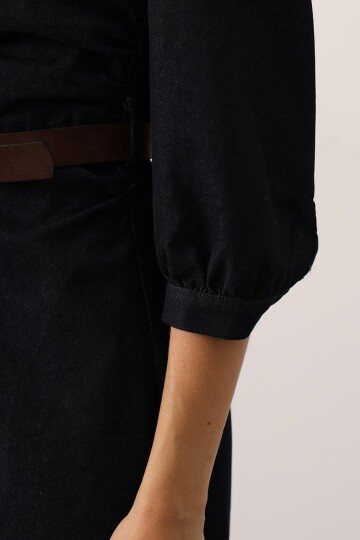 Düğme Detaylı Kemerli Midi Boy Denim Elbise