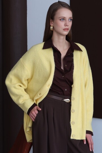 Düğme Kapamalı Fitilli Uzun Triko Hırka