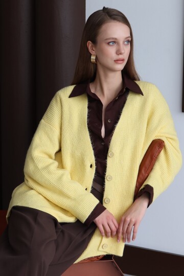 Düğme Kapamalı Fitilli Uzun Triko Hırka