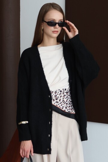 Düğme Kapamalı Fitilli Uzun Triko Hırka