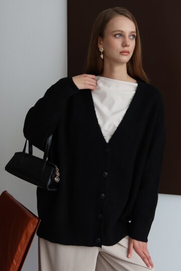 Düğme Kapamalı Fitilli Uzun Triko Hırka