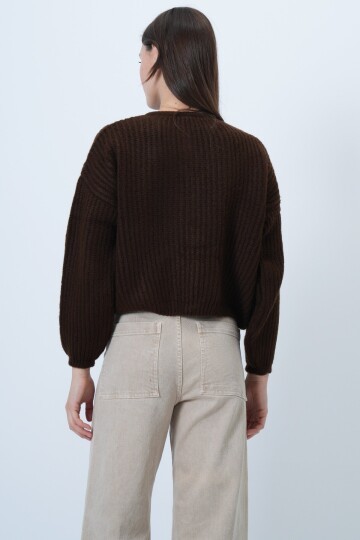 Düğmeli Bisiklet Yaka Fitilli Triko Hırka