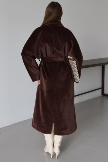 Düğmeli Kuşak Bağlamalı Cepli Yumoş Kaban