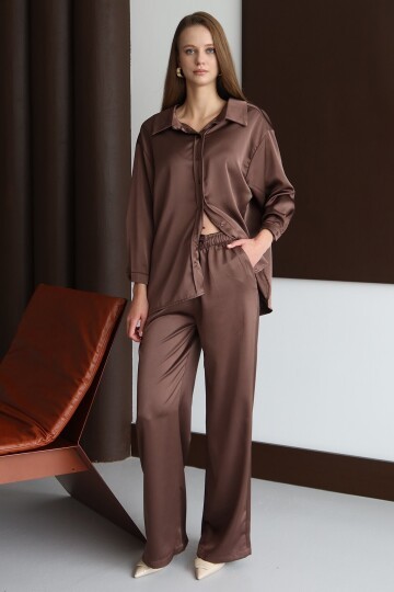 Düğmeli Oversize Saten Gömlek