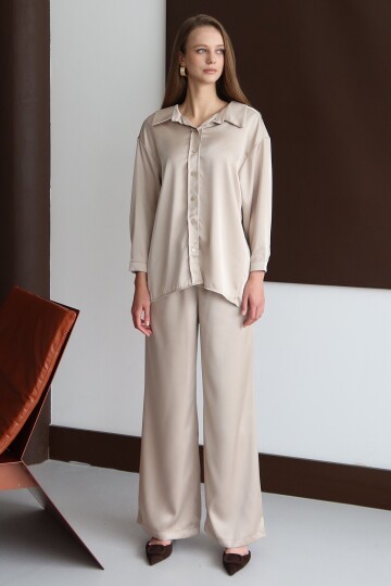 Düğmeli Oversize Saten Gömlek