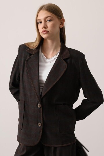 Ekose Desenli Çift Cepli Blazer Ceket