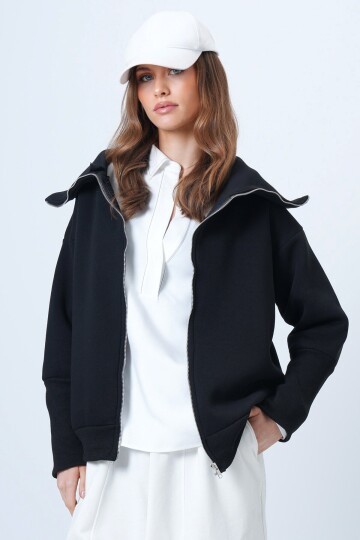 Fermuarlı Geniş Yakalı Uzun Kollu Sweatshirt
