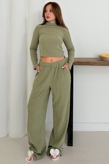 Geniş Kol Crop Bluz Ve Beli Lastikli Pantolon Fitilli Takım