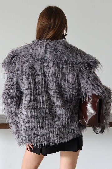 Geniş Yaka Püsküllü Premium Kürk Ceket