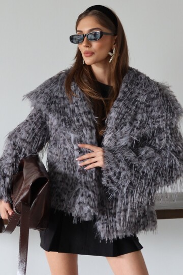 Geniş Yaka Püsküllü Premium Kürk Ceket