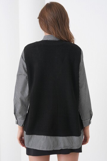 Gömlek Detaylı V Yaka Triko Süveter Bluz