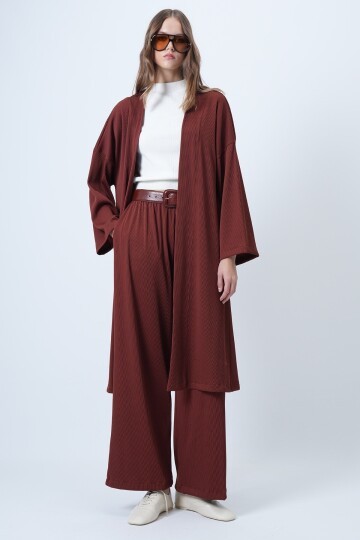 Kadife Uzun Ceket Ve Bol Kesim Kendinden Kordonlu Pantolon Takım