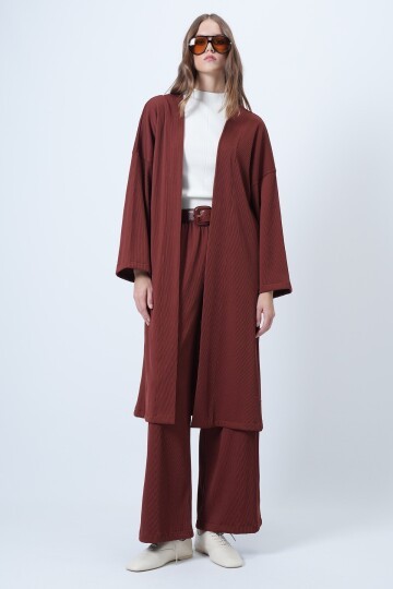Kadife Uzun Ceket Ve Bol Kesim Kendinden Kordonlu Pantolon Takım