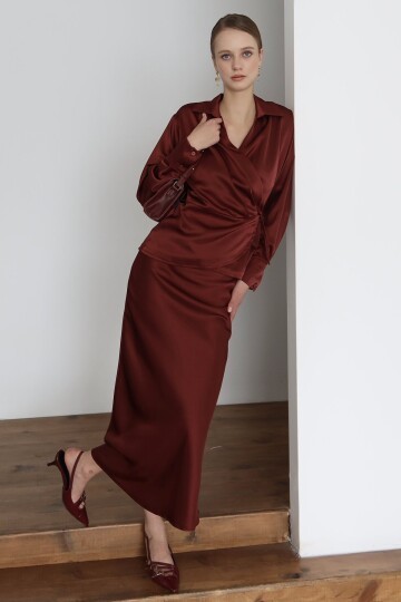 Kruvaze Yaka Bağlamalı Saten Bluz