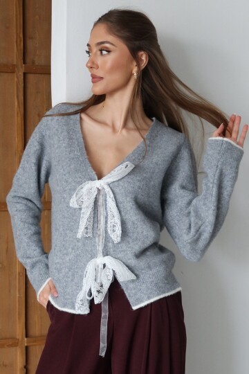 Kurdale Bağlamalı V Yaka Triko Bluz