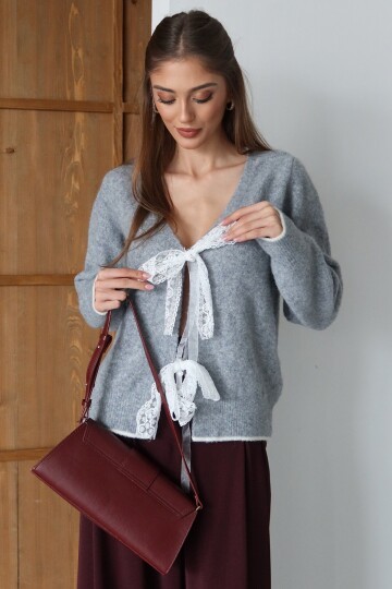 Kurdale Bağlamalı V Yaka Triko Bluz