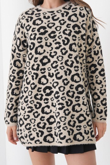 Leopar Desenli Bisiklet Yaka Yumoş Triko Kazak