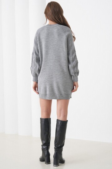 Örgü Detaylı Balon Kollu Triko Elbise