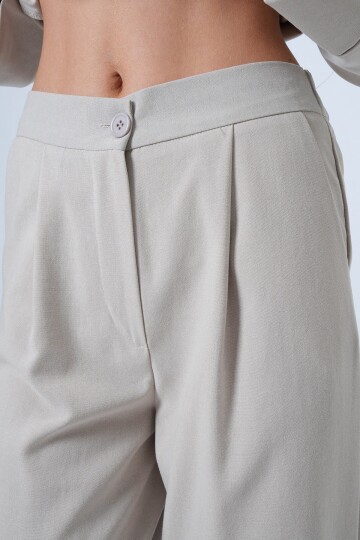 Şal Detaylı Geniş Manşet Bluz Çift Cepli Pantolon Takım