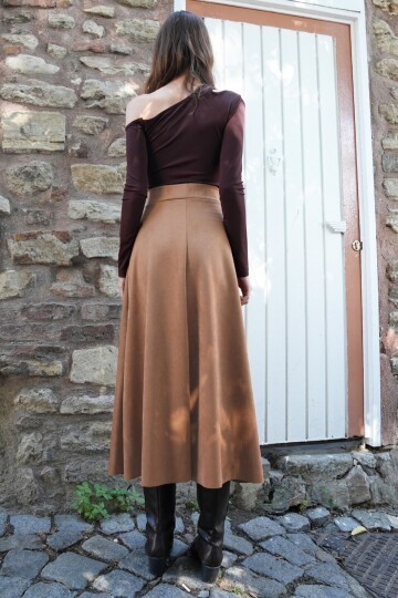 Süet Dokulu Beli Lastikli Geniş Kesim Midi Etek