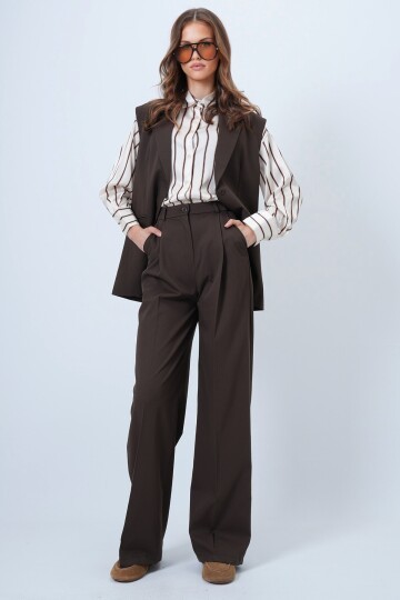 Tek Düğmeli Çift Cepli Astarlı Yelek Pantolon Takım