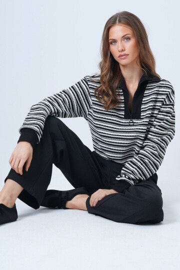 Yarım Fermuarlı Uzun Kollu Triko Kazak