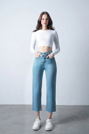 Açık Mavi Püsküllü Düz Paça Jean