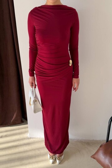 Aksesuar Detaylı Büzgülü Maxi Boy Elbise