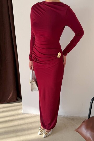 Aksesuar Detaylı Büzgülü Maxi Boy Elbise