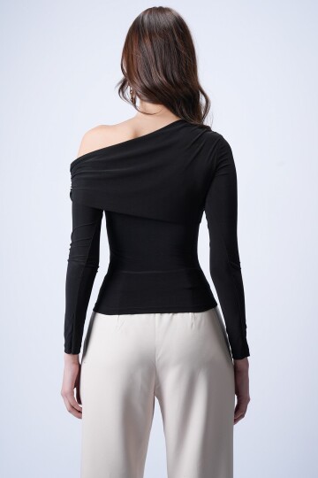 Siyah Asimetrik Likralı Bluz