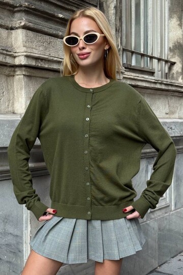 Bisiklet Yaka Düğmeli Triko Hırka