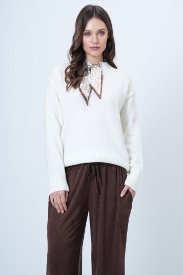 Bisiklet Yaka Fularlı Triko Kazak