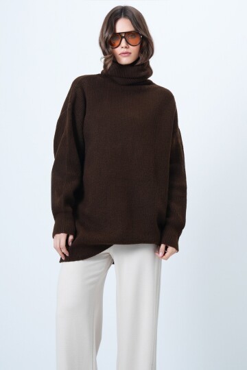 Boğazlı Fitilli Triko Kazak