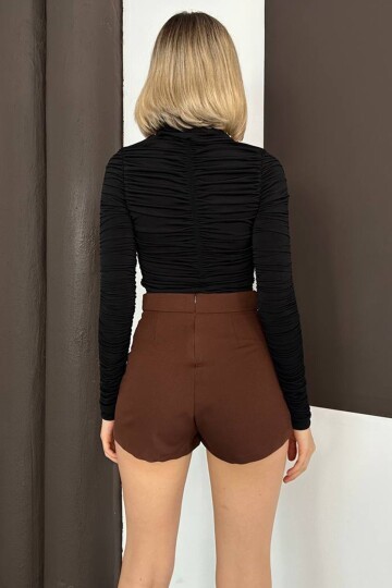 Büzgü Detaylı Dik Yaka Bluz