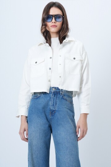 Çıt çıt kapamalı Çift Cepli Crop Ceket