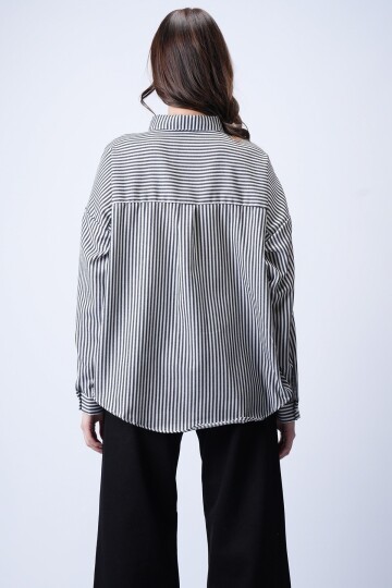 Siyah Çizgili Oversize Gömlek