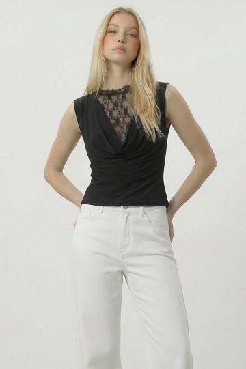 Dantelli Degaje Yaka Bluz