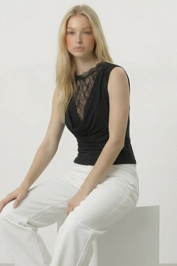 Dantelli Degaje Yaka Bluz