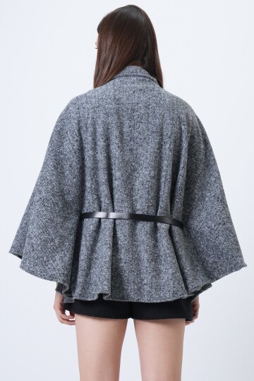 Dik Yaka Düğmeli Kemerli Panço