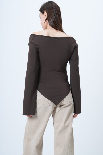 Drape Yaka Asimetrik Kesim Bluz